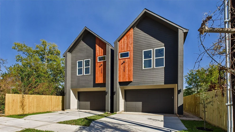 Unit for sale at 2407 Stuart Street, Houston, TX 77004