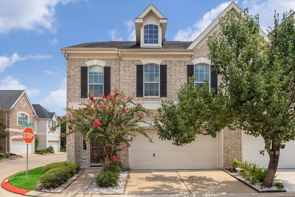 Unit for sale at 3203 Holly Path Drive, Houston, TX 77042