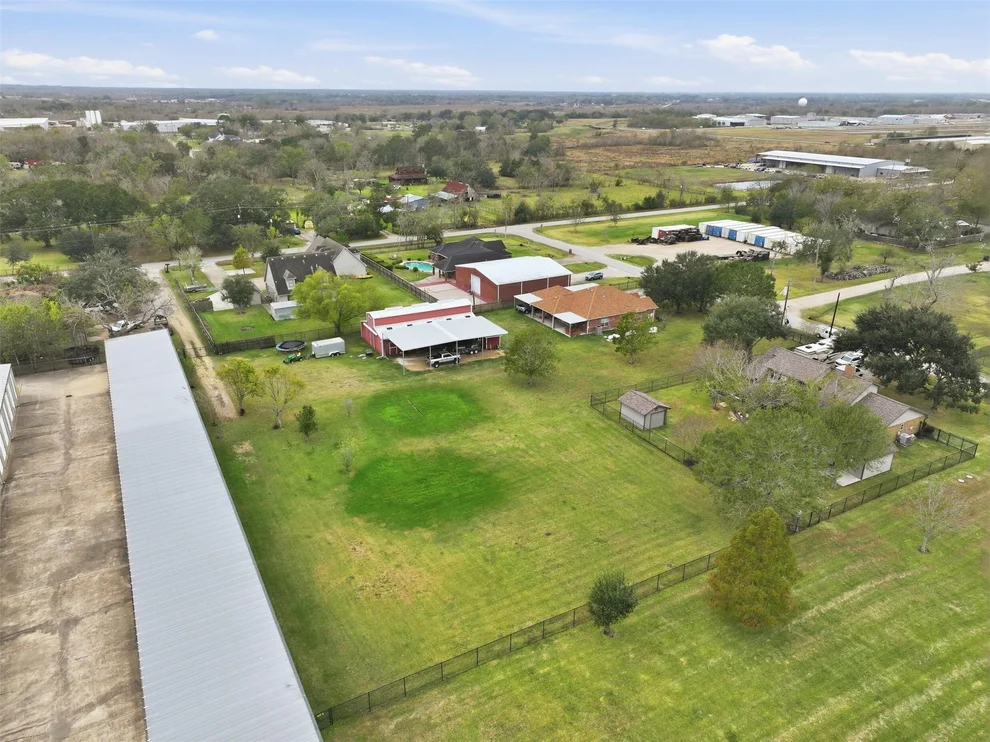 Unit for sale at 1910 Quinn Road, Pearland, TX 77581
