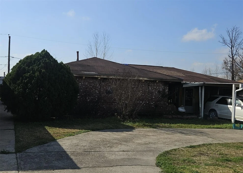 Unit for sale at 4106 Wedgewood Street, Houston, TX 77093