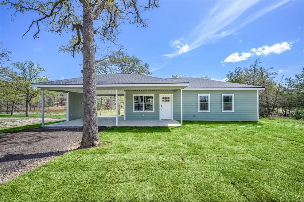 Unit for sale at 303 Apache Drive S, Somerville, TX 77879