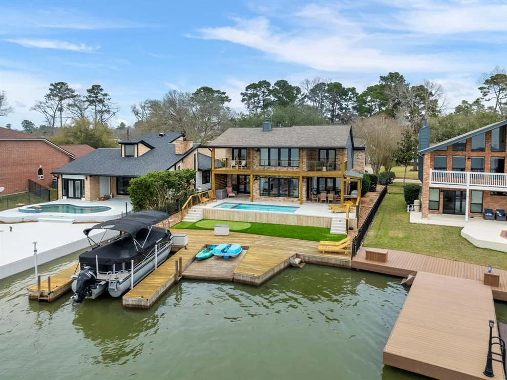 Unit for sale at 53 La Costa Drive, Montgomery, TX 77356