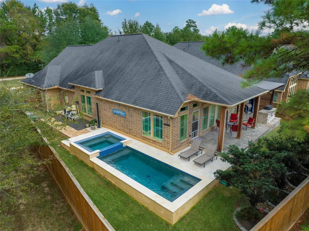 Unit for sale at 175 Forest Heights Lane, Montgomery, TX 77316