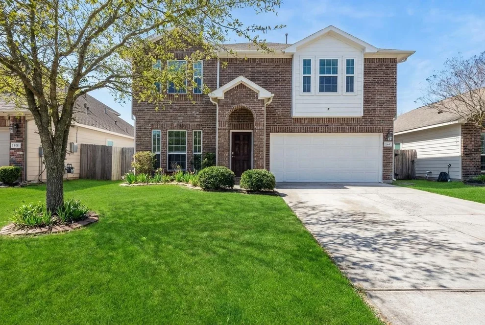 Unit for sale at 512 Forest Village Circle, La Marque, TX 77568