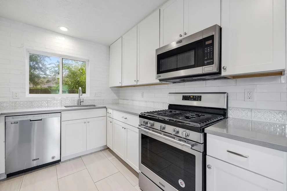 Unit for sale at 7515 Magnolia Street, Houston, TX 77023