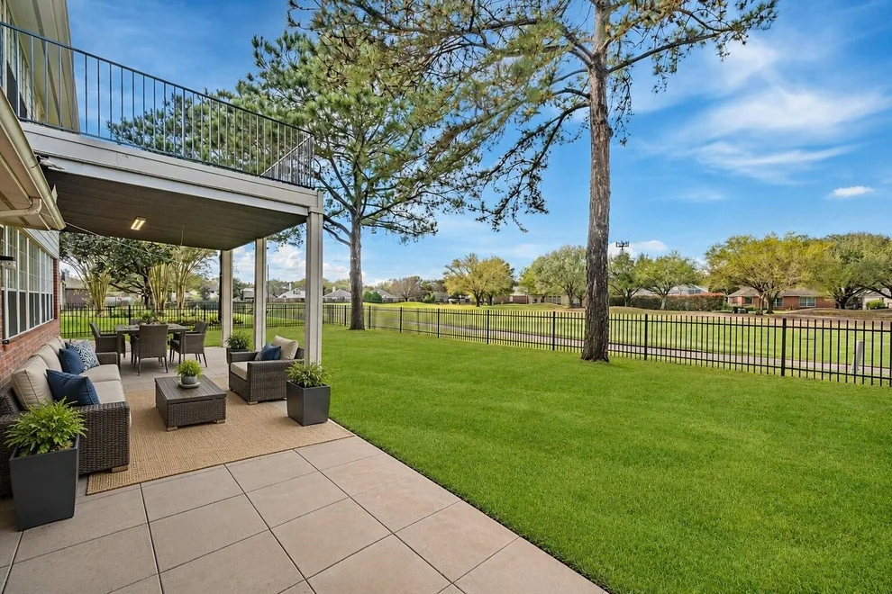 Unit for sale at 16730 Sonoma Del Norte Drive, Houston, TX 77095