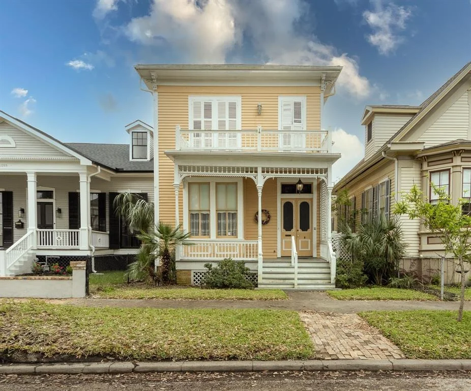 Unit for sale at 1209 Sealy Street, Galveston, TX 77550