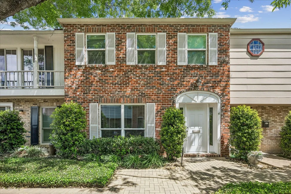 Unit for sale at 6408 Olympia Drive, Houston, TX 77057