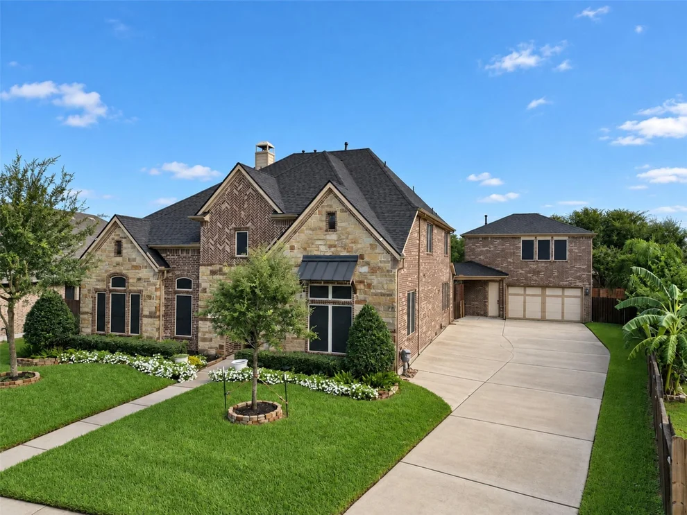 Unit for sale at 2959 Buffalo Springs Lane, League City, TX 77573