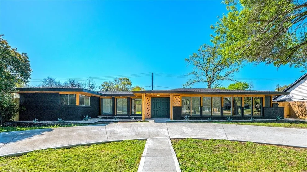 Unit for sale at 5619 W Bellfort Avenue, Houston, TX 77035