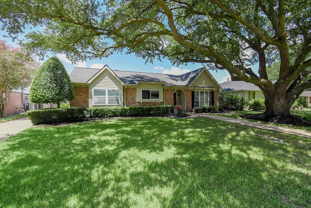 Unit for sale at 19706 Mission Mill Lane, Houston, TX 77084