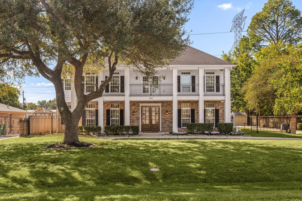 Unit for sale at 9101 Friendship Road, Houston, TX 77080
