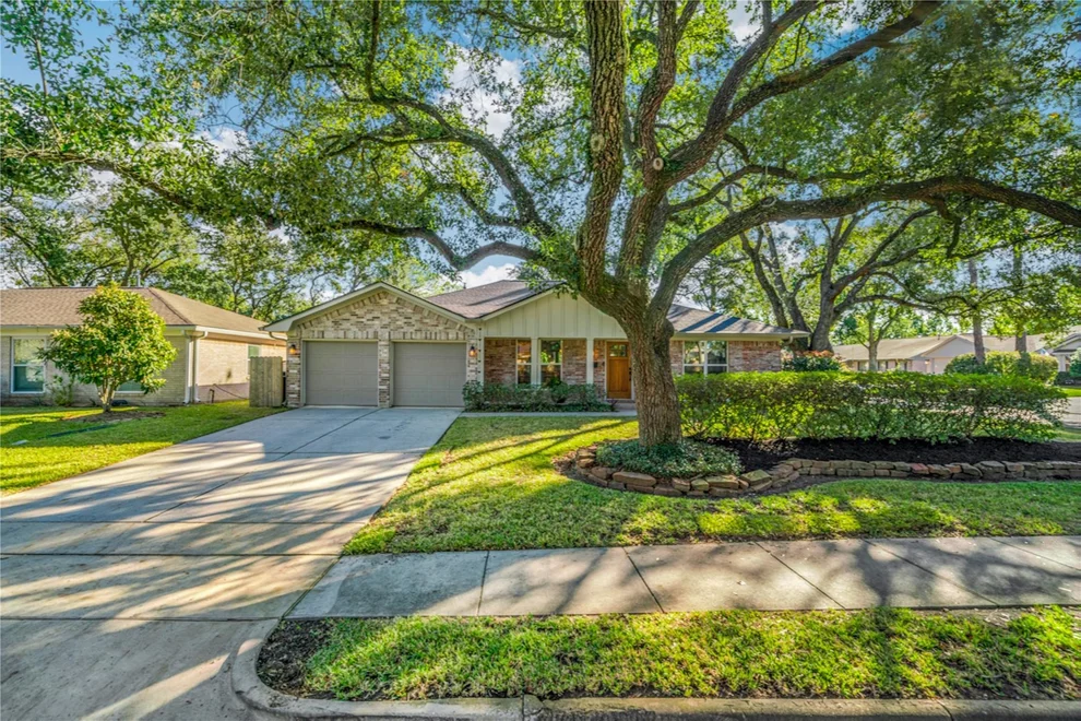 Unit for sale at 14135 Kimberley Lane, Houston, TX 77079