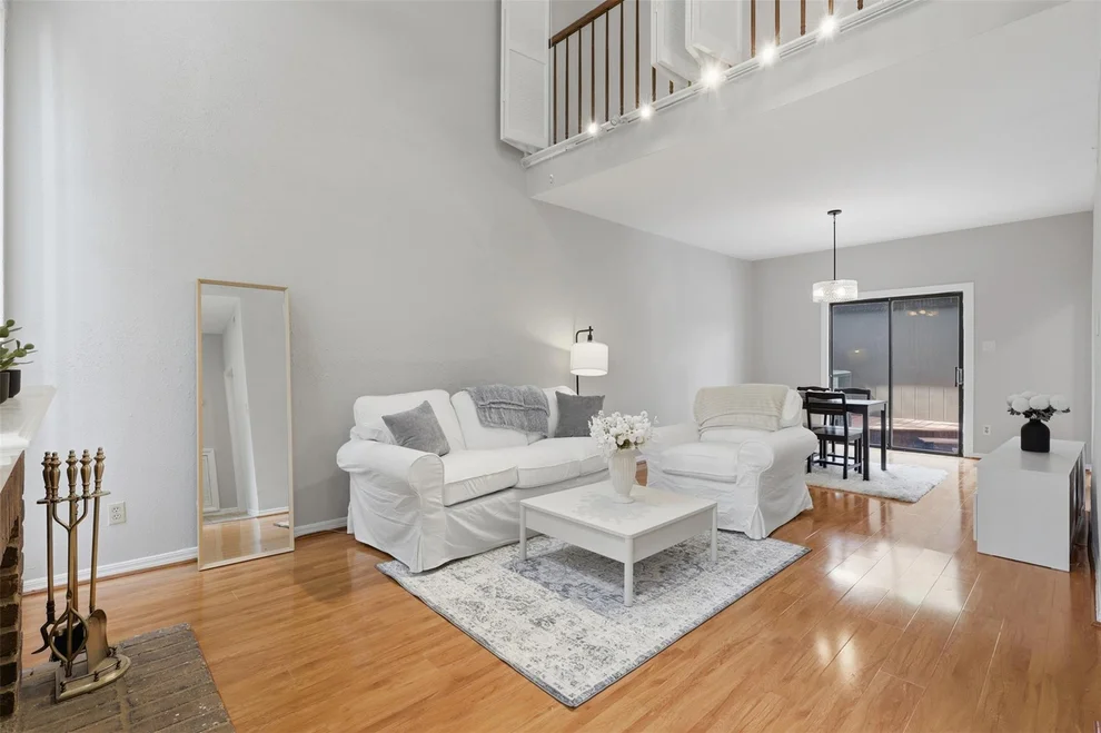 Unit for sale at 701 Bering Drive, Houston, TX 77057