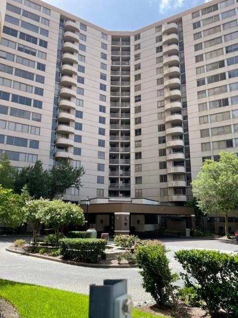 Unit for sale at 3525 Sage Rd, Houston, TX 77056