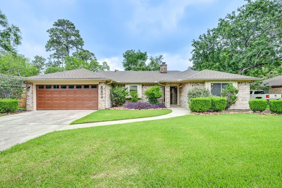 Unit for sale at 806 S Hyannis Port Street, Crosby, TX 77532