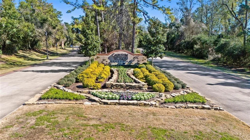Unit for sale at 18 N Badger Lodge Circle, Spring, TX 77389