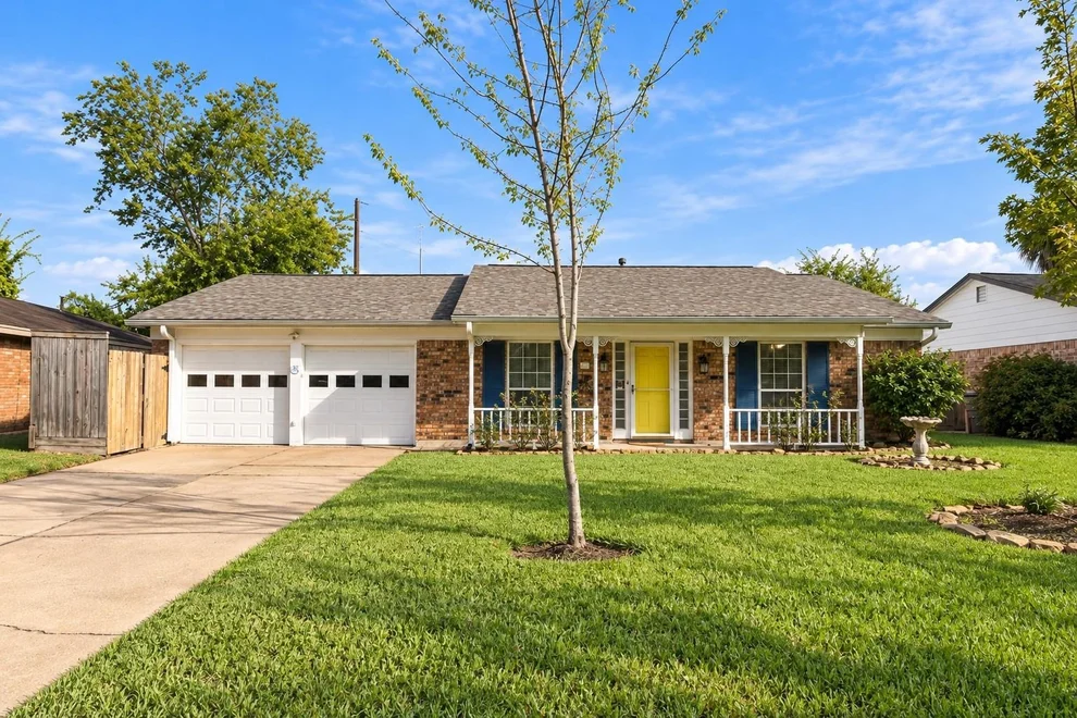 Unit for sale at 6002 Saxon Drive, Houston, TX 77092