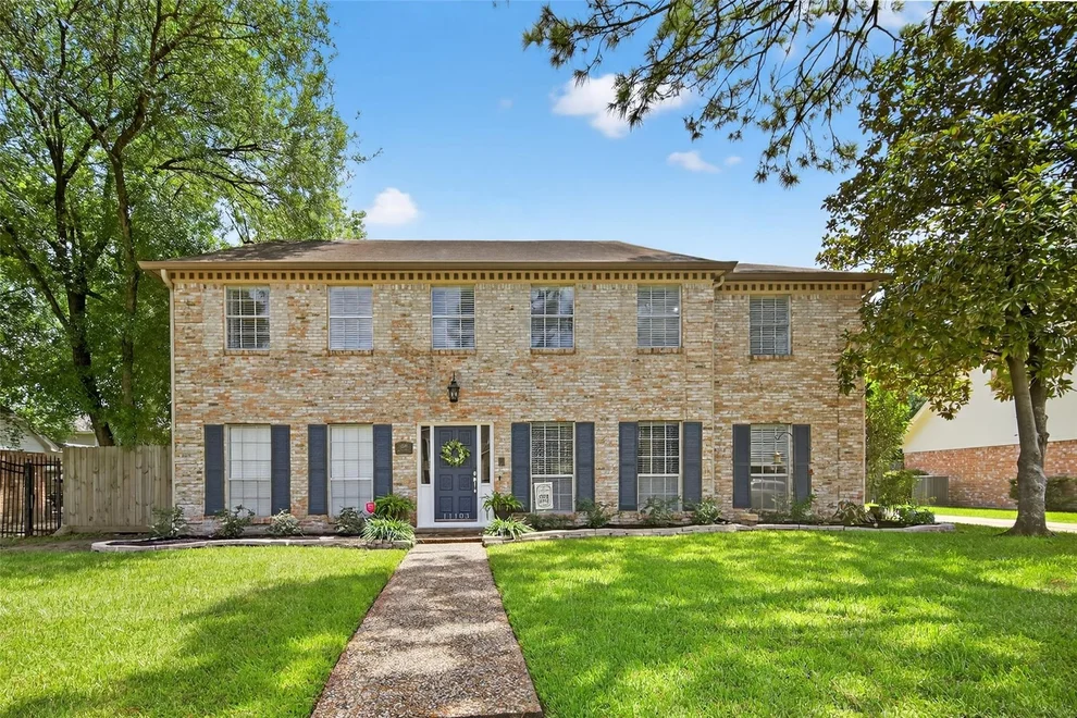 Unit for sale at 11103 Holly Springs Drive, Houston, TX 77042