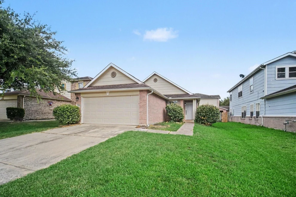 Unit for sale at 4406 Twisting Pine Court, Spring, TX 77373