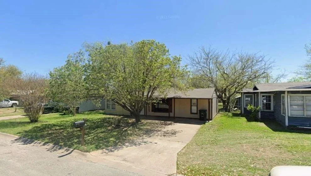 Unit for sale at 905 Euclid Street, Cleburne, TX 76033