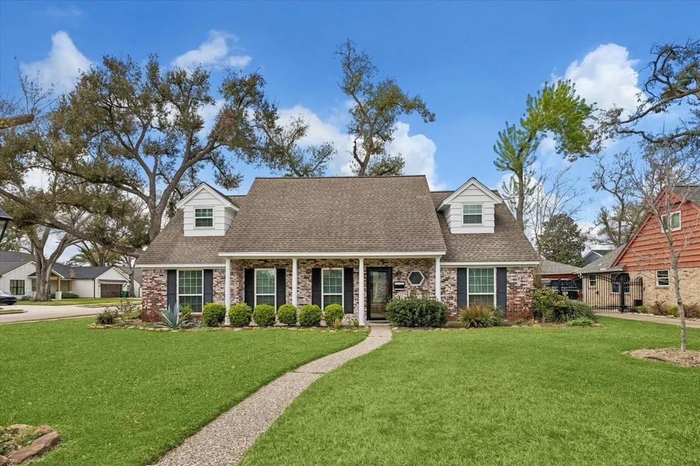 Unit for sale at 2103 Southwick Street, Houston, TX 77080