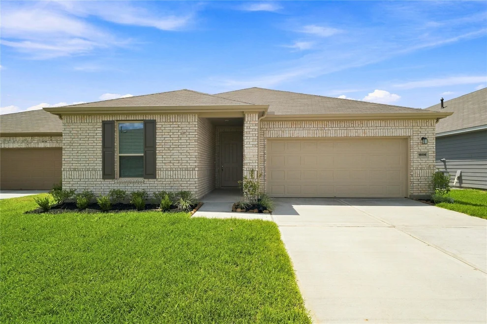 Unit for sale at 1806 Livadero Lane, Fresno, TX 77545