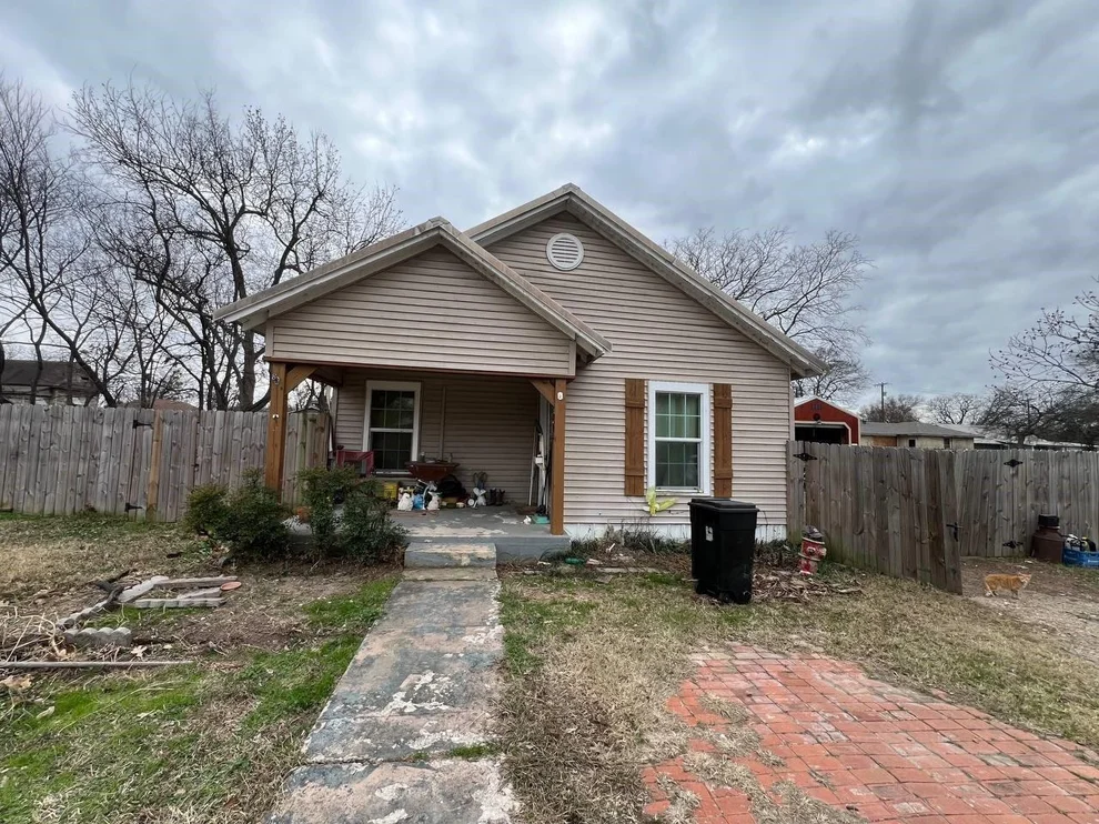 Unit for sale at 730 E Fort Worth Avenue, Cooper, TX 75432