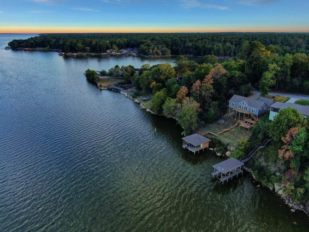 Unit for sale at 20377 Bay Hill Road, Huntsville, TX 77320