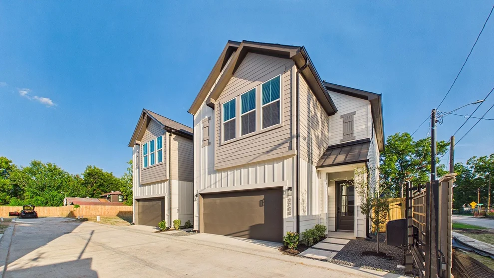 Unit for sale at 2708 Reynolds Street, Houston, TX 77009
