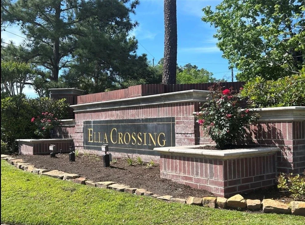 Unit for sale at 16634 Nanes Drive, Houston, TX 77090