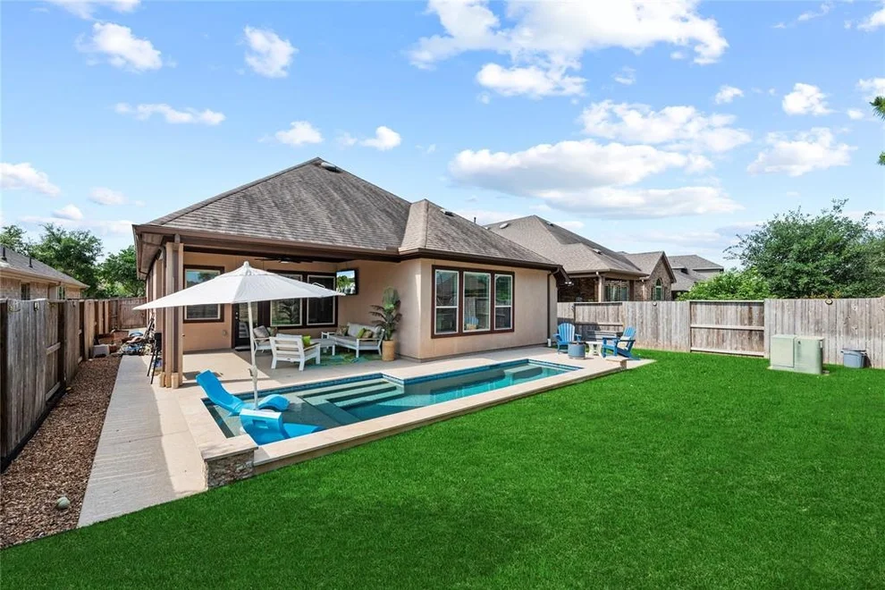 Unit for sale at 6610 Tiger Trail, Katy, TX 77493