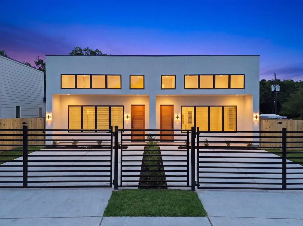 Unit for sale at 8205 Calhoun Street, Houston, TX 77033