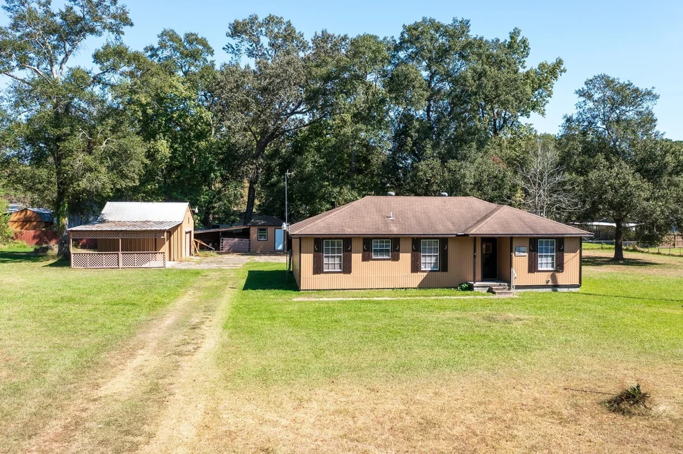 Unit for sale at 20388 Oakshade Drive, New Caney, TX 77357