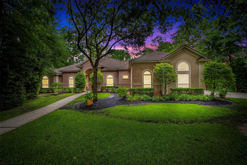 Unit for sale at 3 Quinns Cabin Court, Conroe, TX 77304