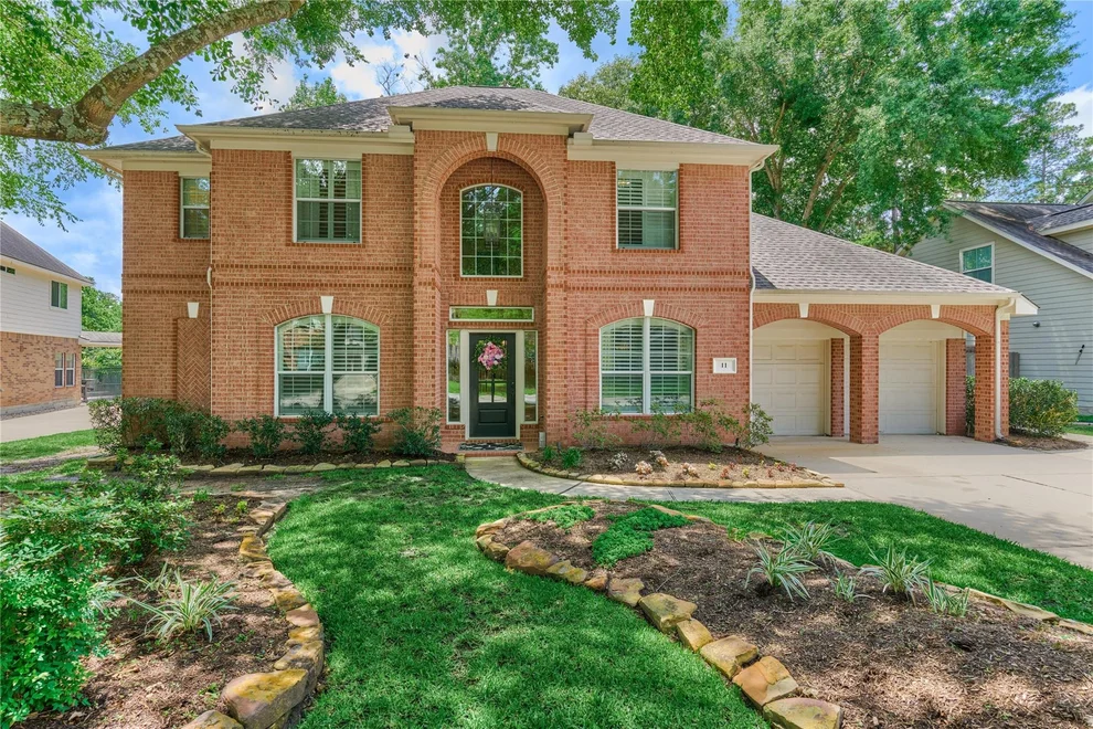 Unit for sale at 11 Filigree Pines Place, The Woodlands, TX 77382