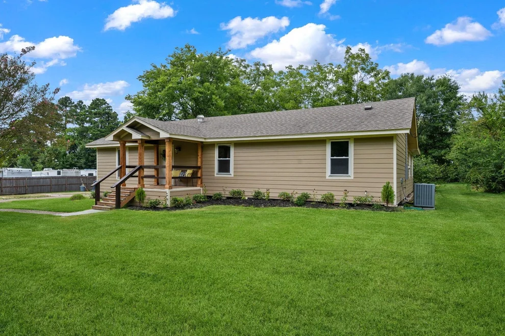 Unit for sale at 216 Allie Bean Drive, Livingston, TX 77351