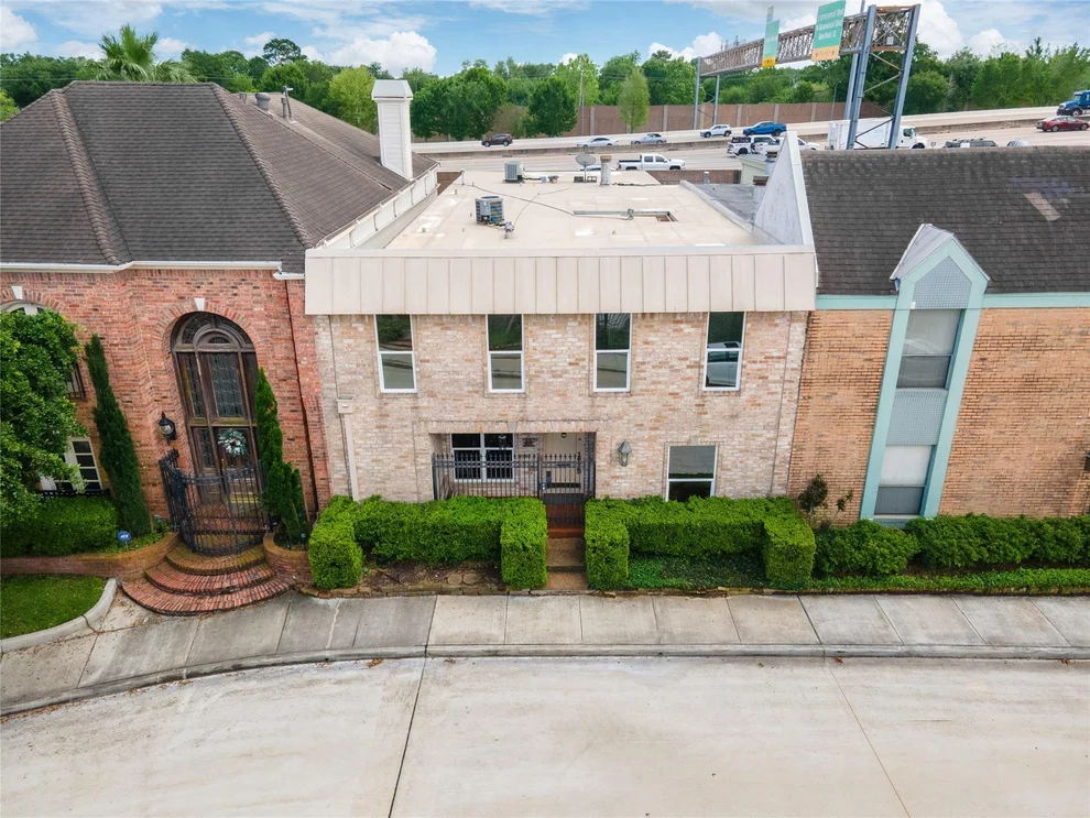 Unit for sale at 4127 Meyerwood Drive, Houston, TX 77025