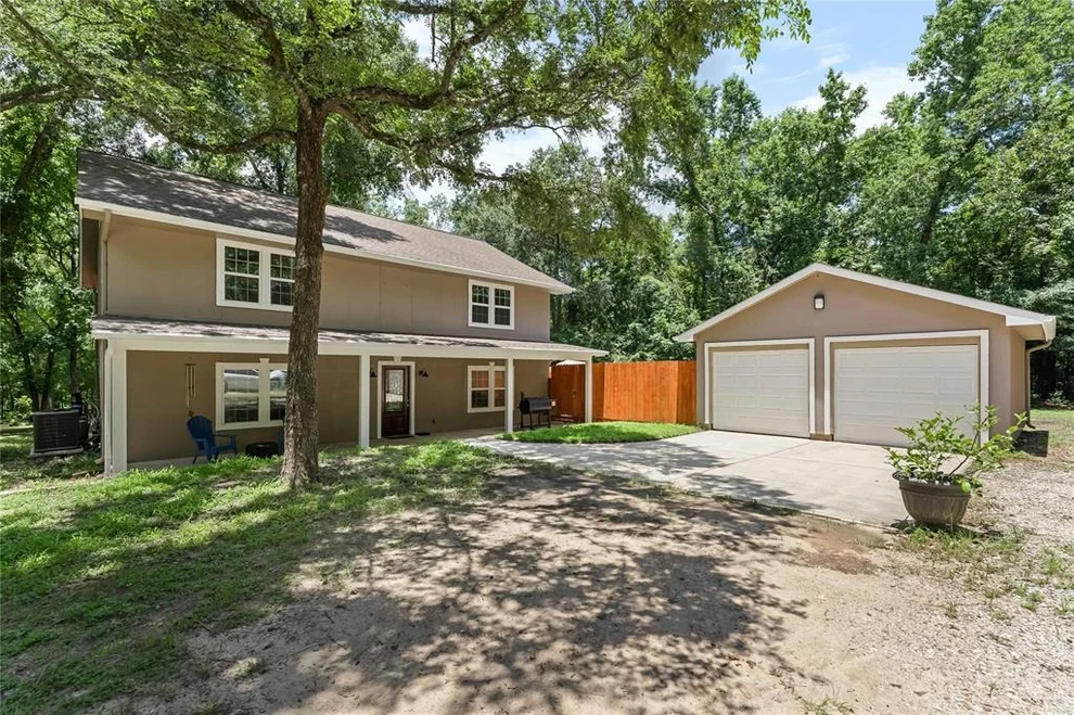 Unit for sale at 1372 Mohawk Drive, Montgomery, TX 77316