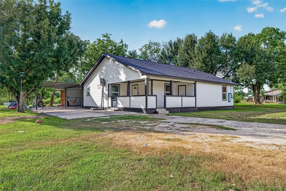 Unit for sale at 4739 Fm 1096 Road, Boling, TX 77420