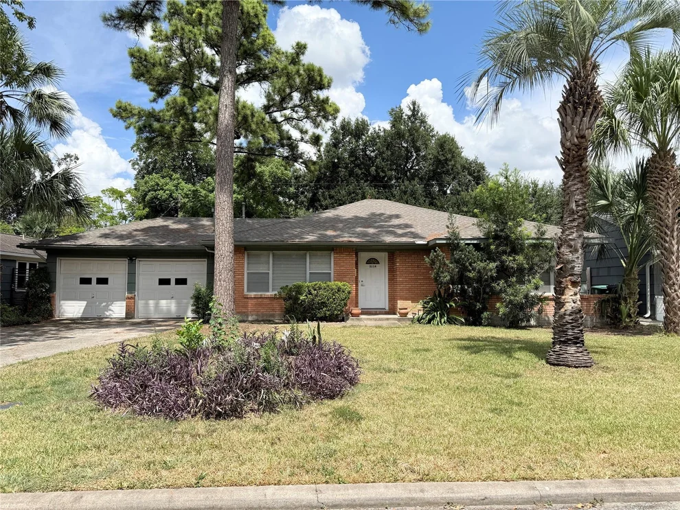 Unit for sale at 3114 Norris Drive, Houston, TX 77025