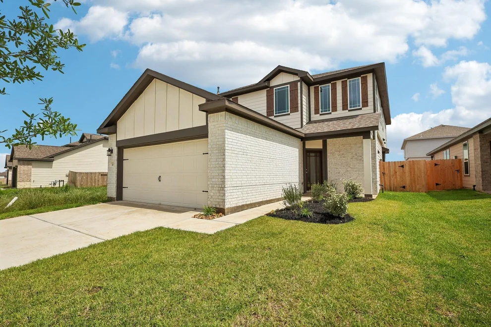 Unit for sale at 3037 Plateau Drive, Brookshire, TX 77423