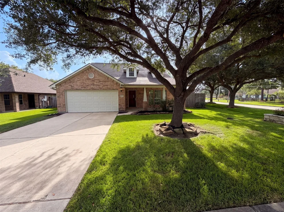 Unit for sale at 1028 Rio Grande Street, League City, TX 77573