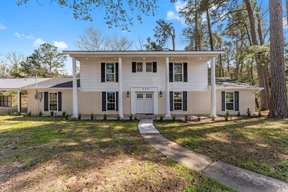 Unit for sale at 420 E Lake Drive, Livingston, TX 77351