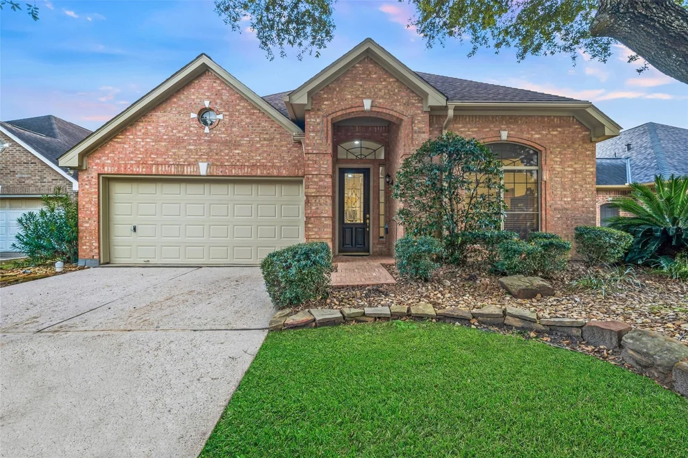 Unit for sale at 18319 Rittenhouse Park Court, Spring, TX 77379