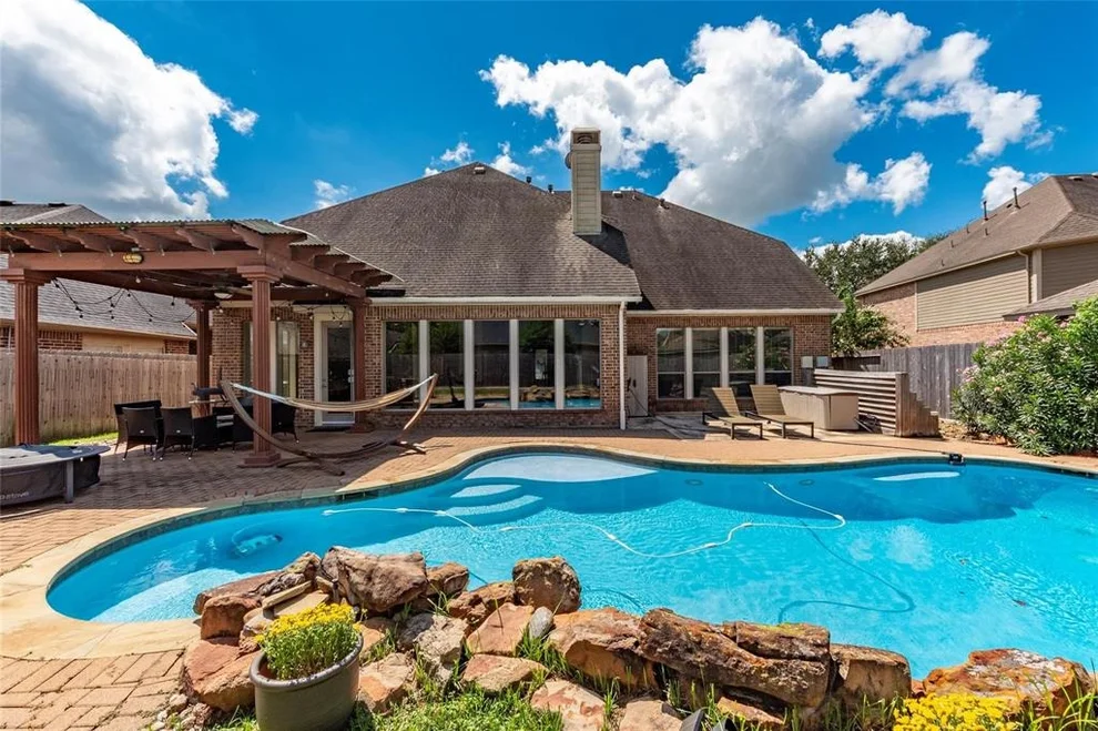 Unit for sale at 2505 Rockygate Lane, Friendswood, TX 77546