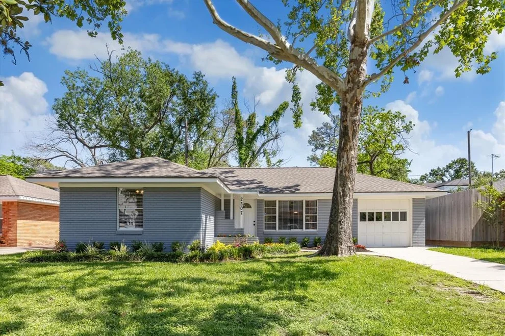 Unit for sale at 2307 Gardenia Drive, Houston, TX 77018