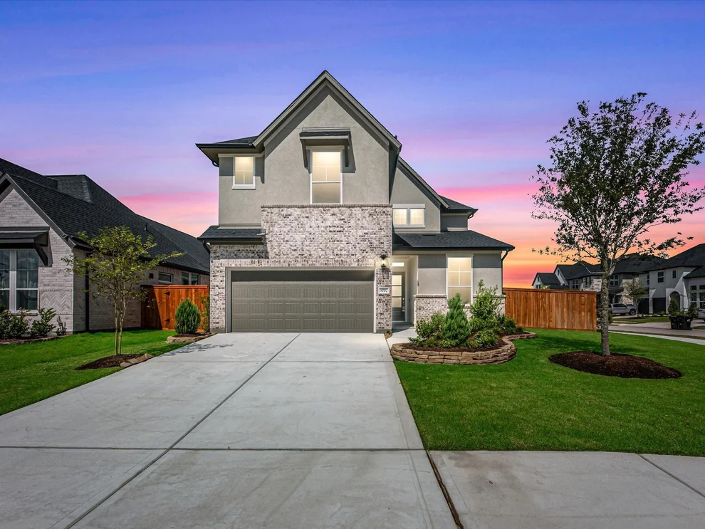Unit for sale at 8002 Treetop View Drive, Fulshear, TX 77441