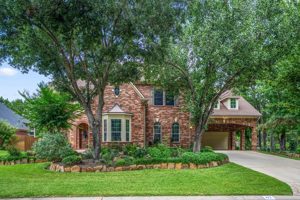 Unit for sale at 67 N Pentenwell Circle, Spring, TX 77382
