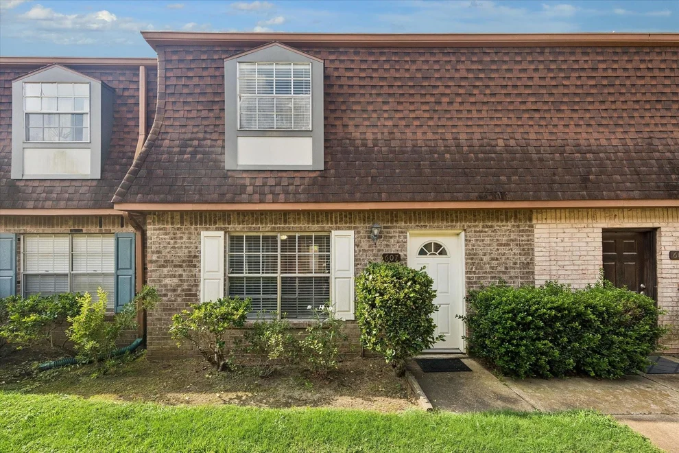 Unit for sale at 9303 Hammerly Boulevard, Houston, TX 77080